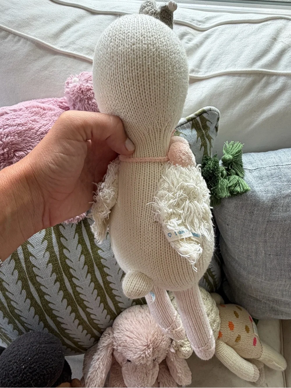 the Lamb & Harlow the Swan Cuddle + Kind 13